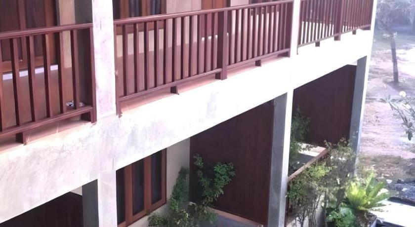 Hotel Phutawanchomdow Tha Li Exterior foto